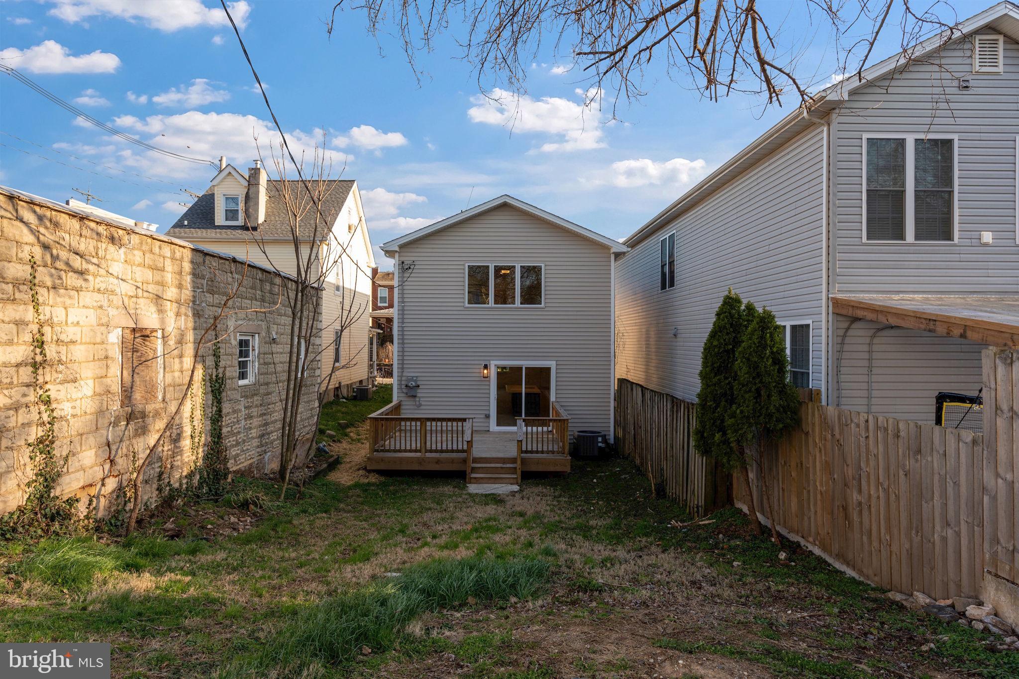 HAMPDEN HISTORIC DISTRICT - Residential