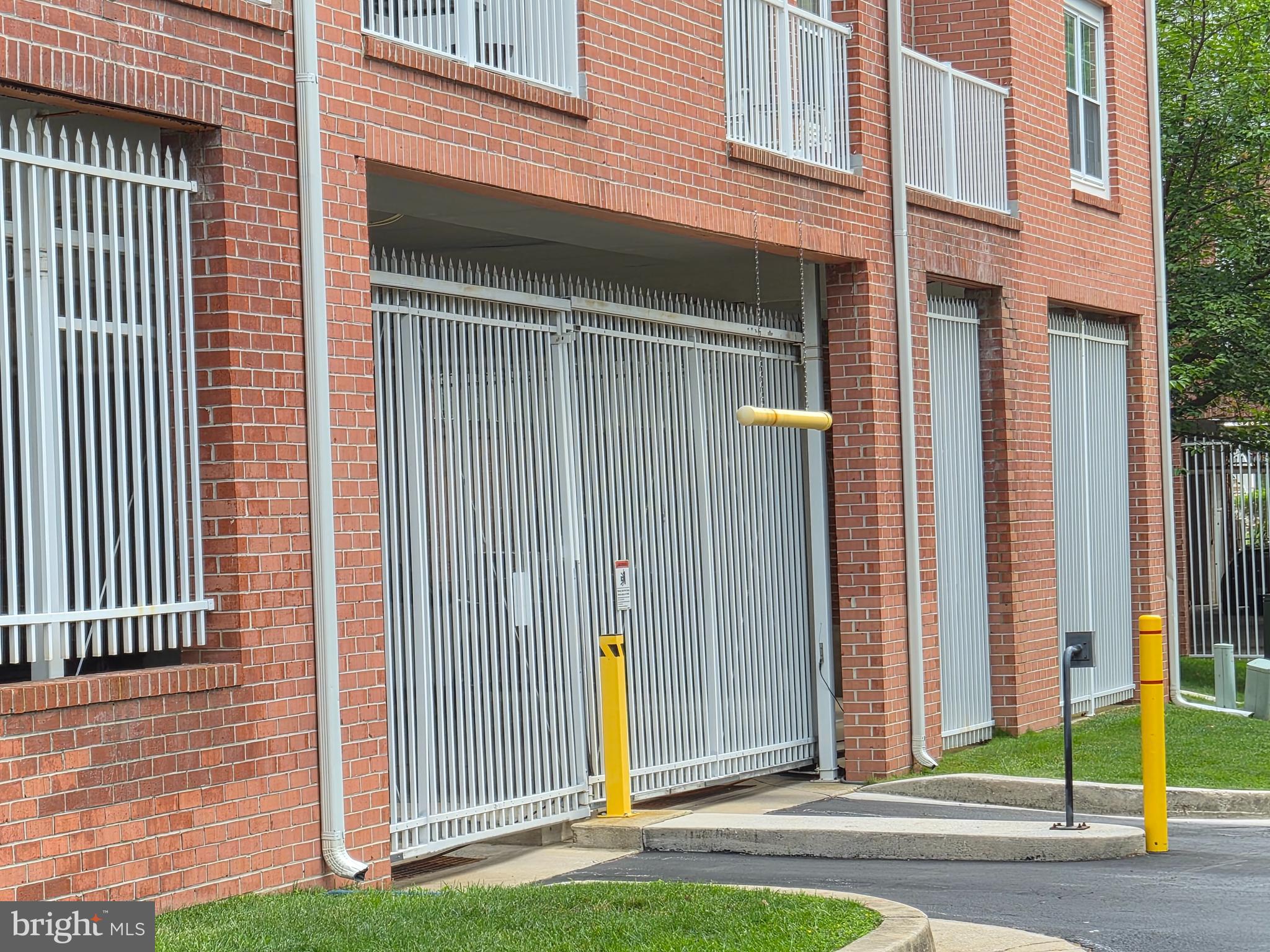 SPRING MILL - Residential