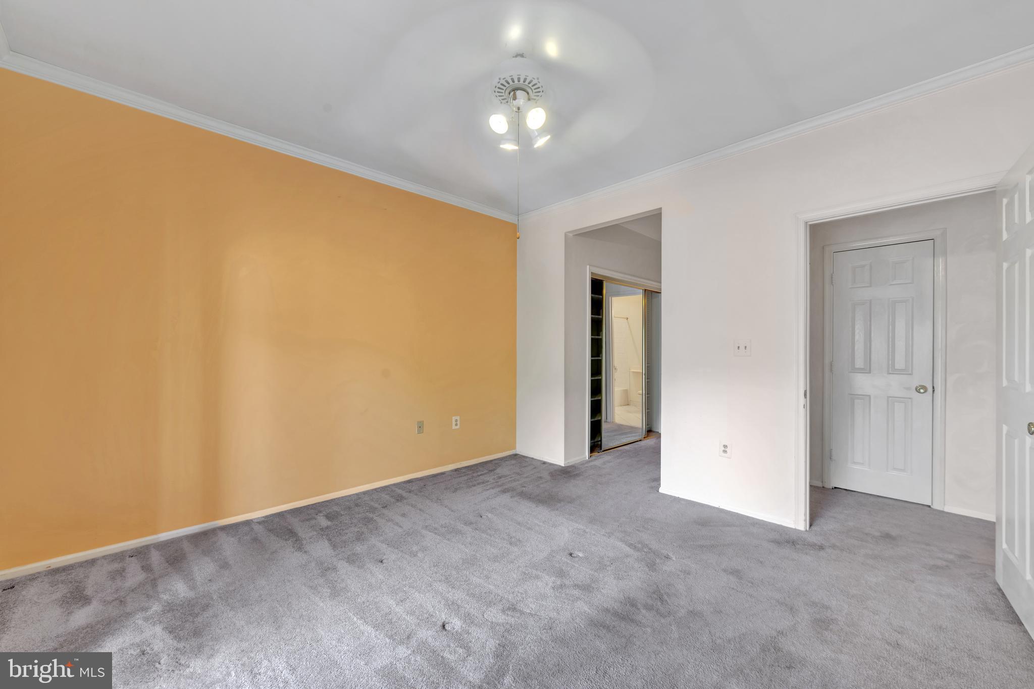 SPRING MILL - Residential
