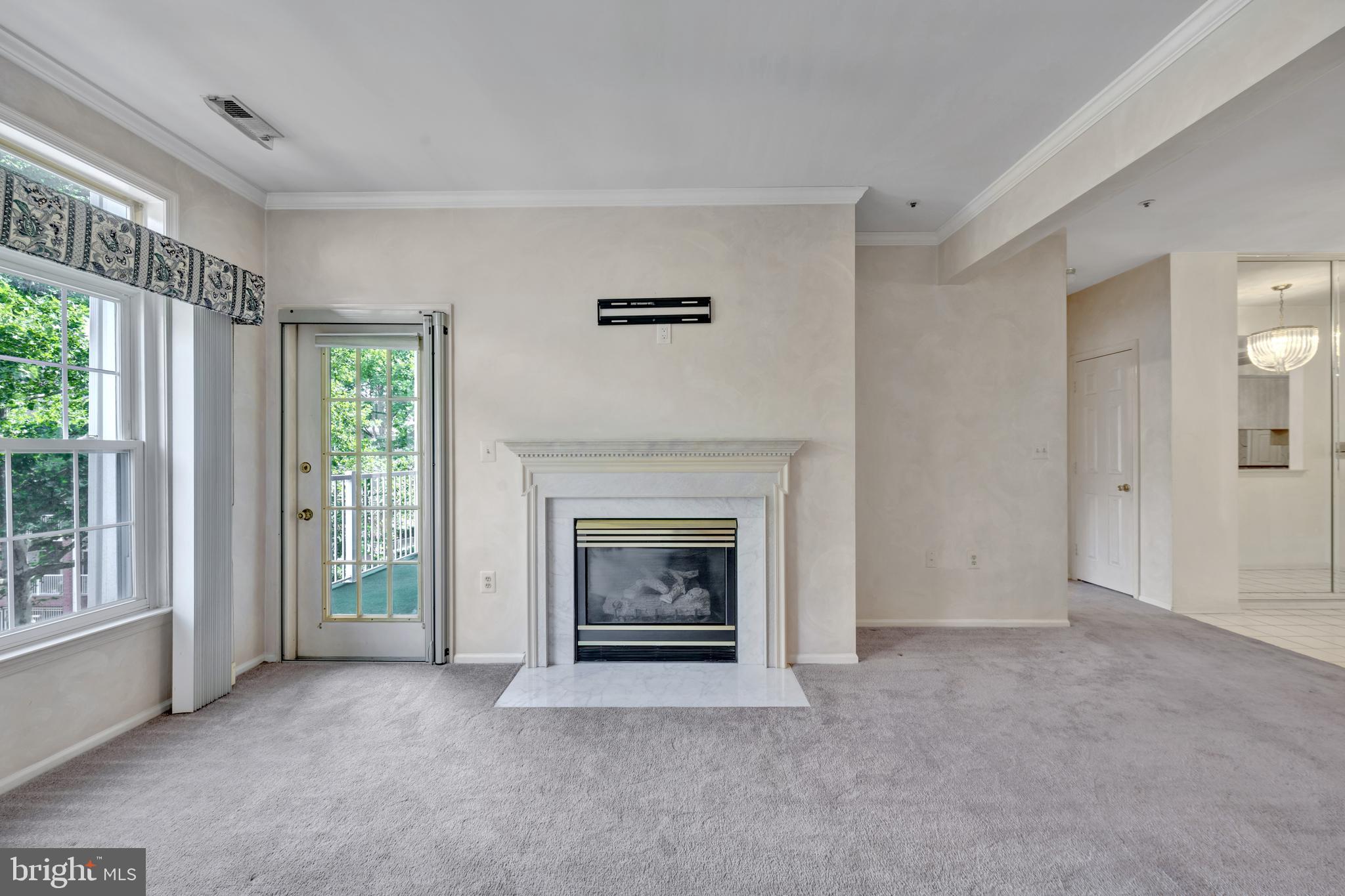 SPRING MILL - Residential