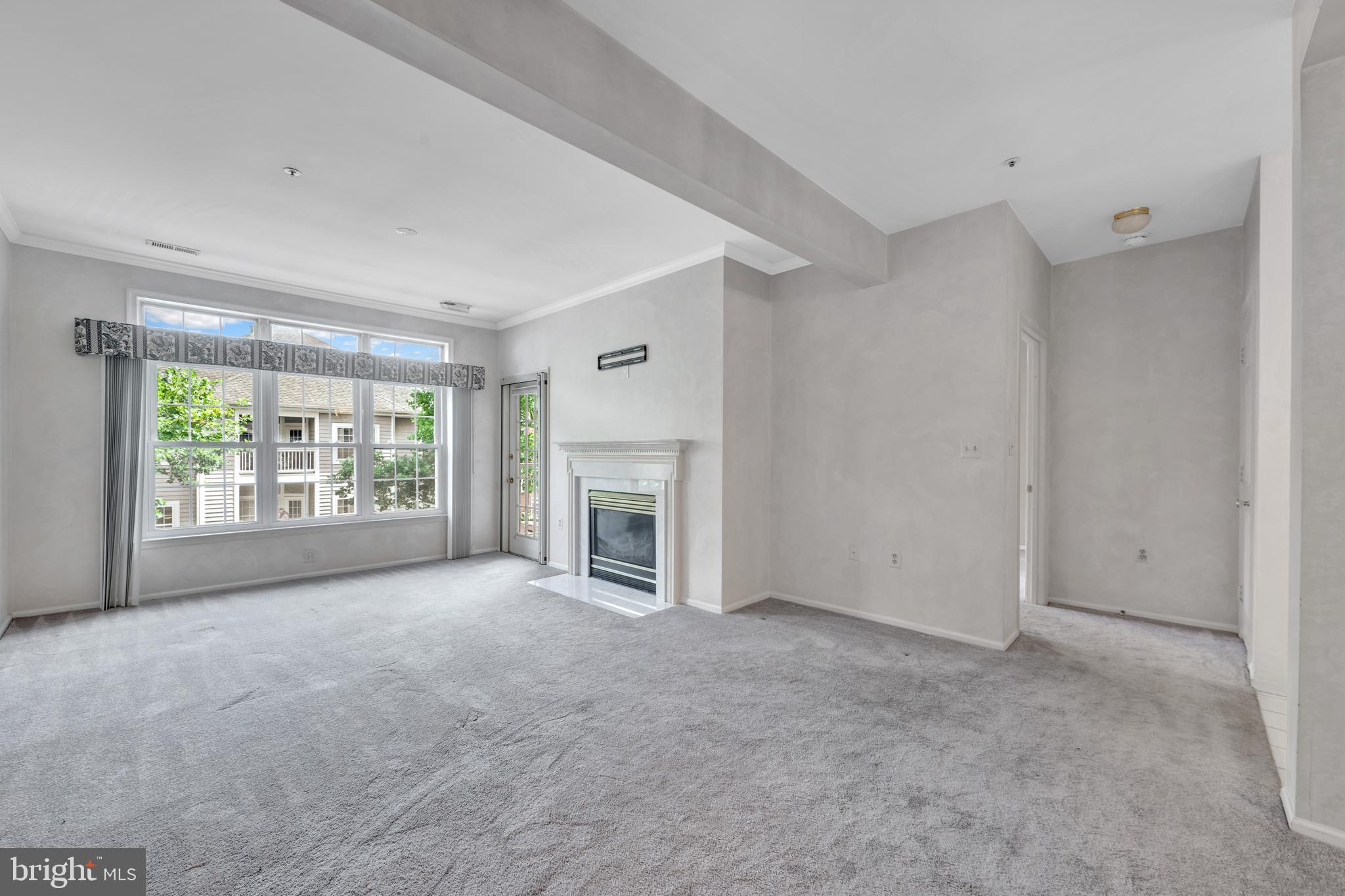 SPRING MILL - Residential