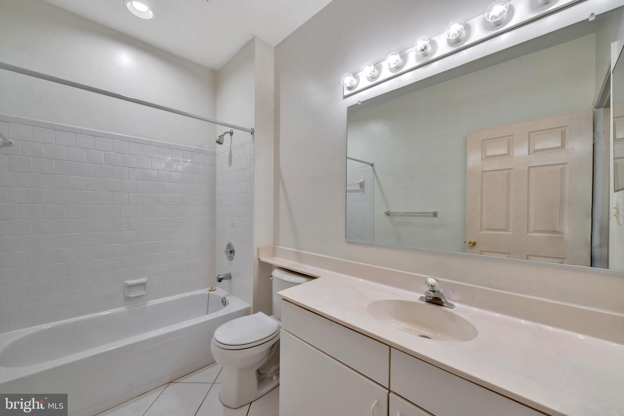 SPRING MILL - Residential
