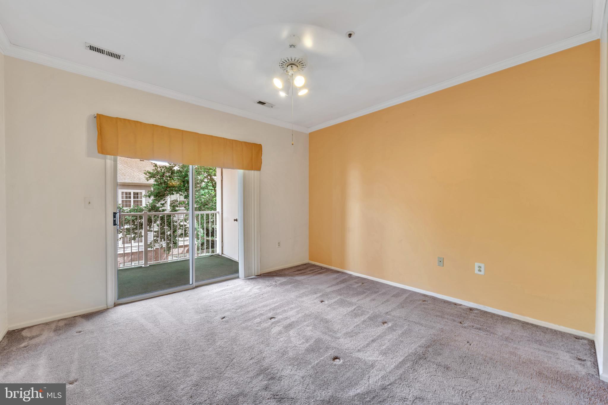 SPRING MILL - Residential