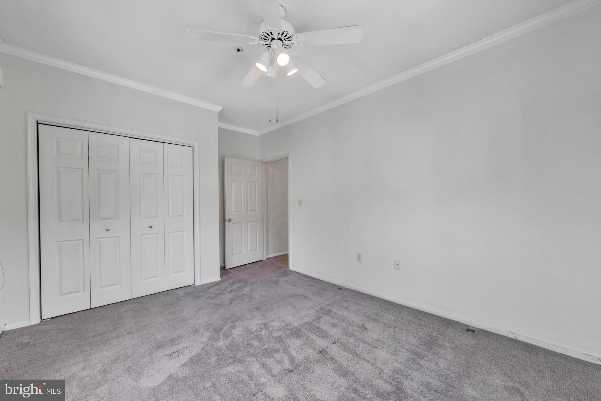 SPRING MILL - Residential