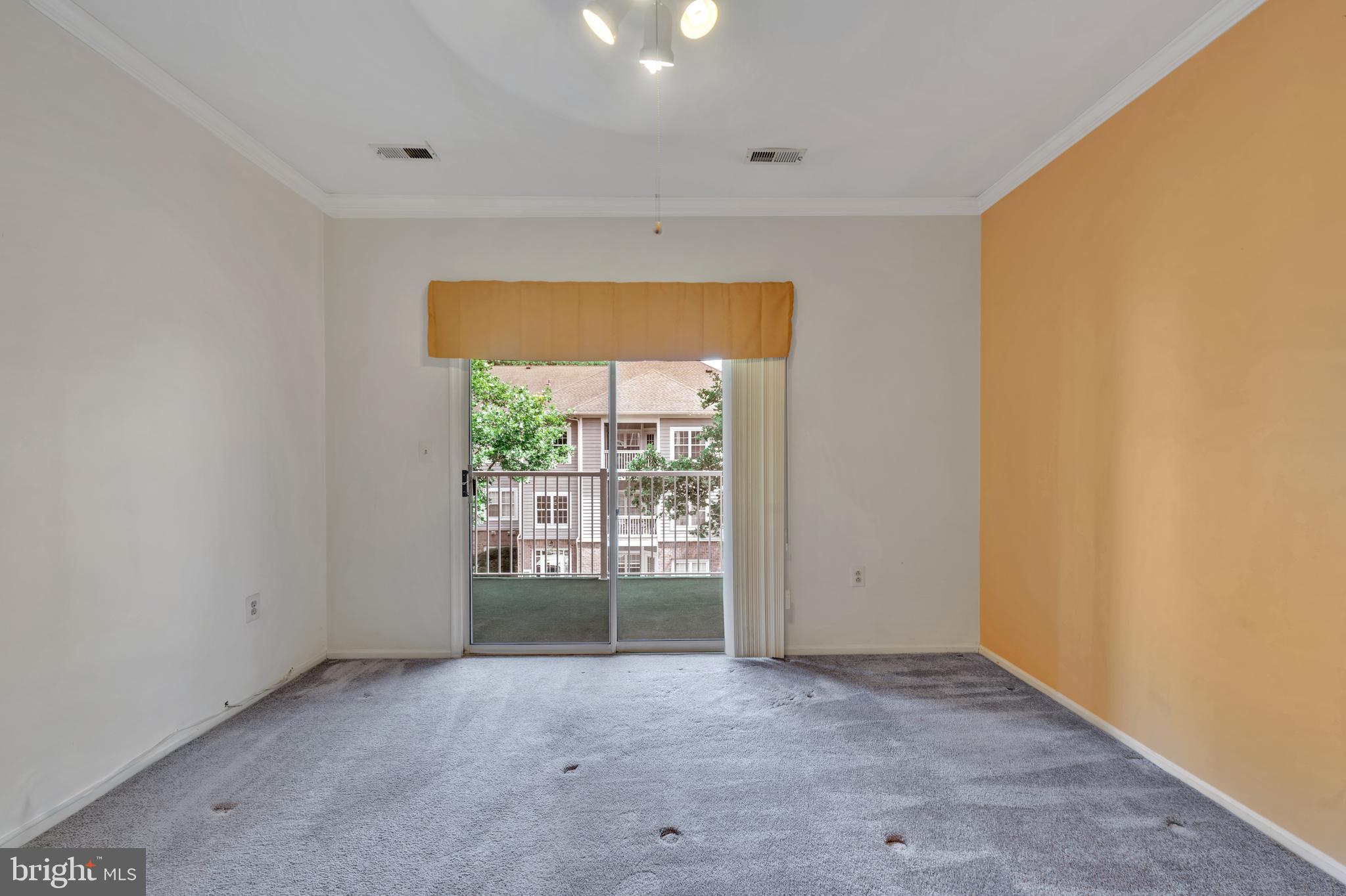 SPRING MILL - Residential