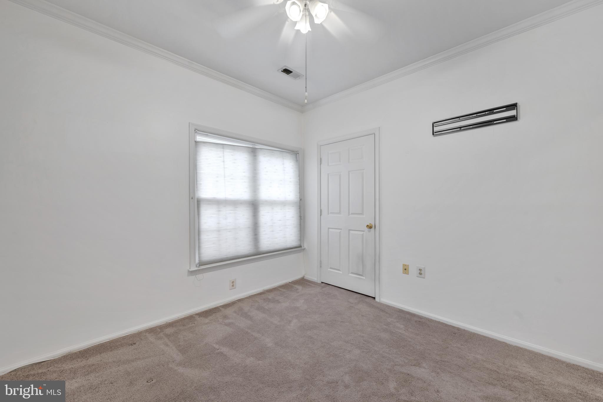 SPRING MILL - Residential