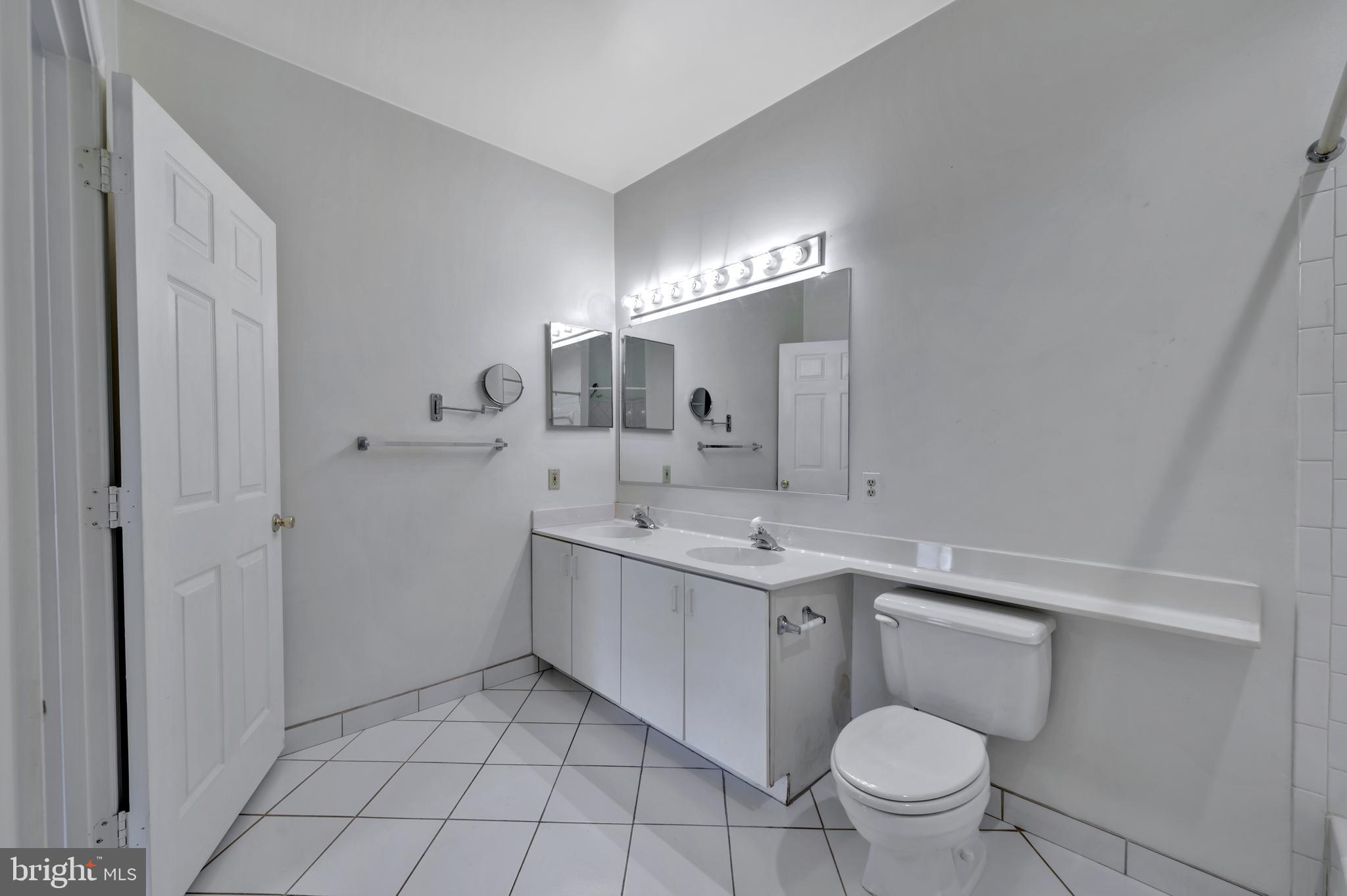 SPRING MILL - Residential