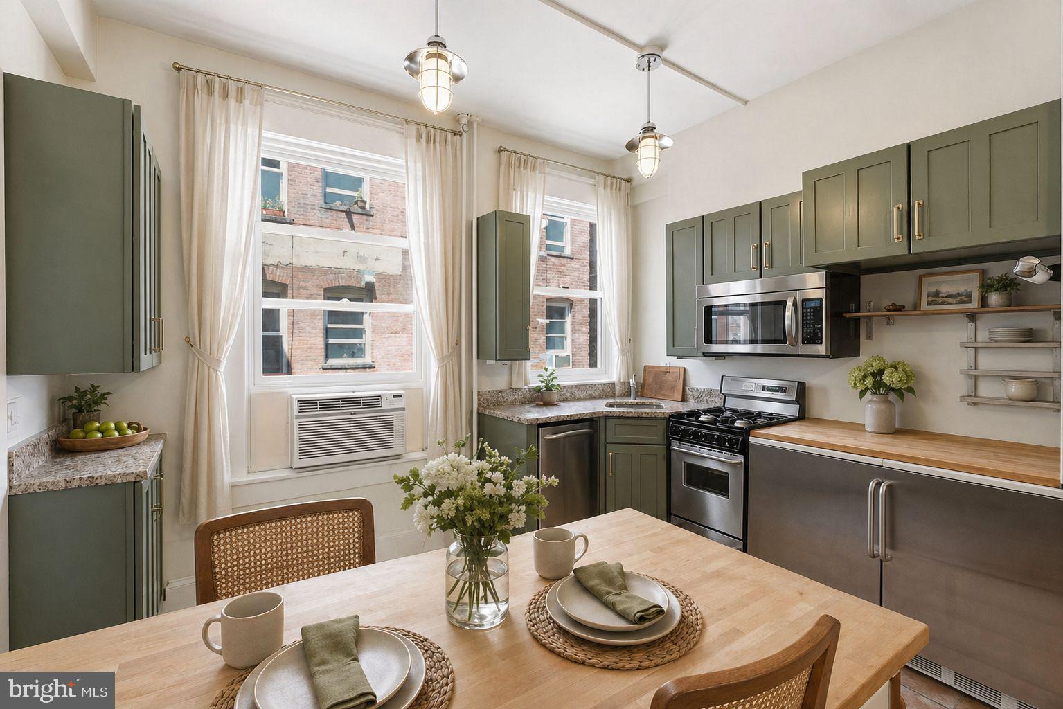 ADAMS MORGAN - Residential