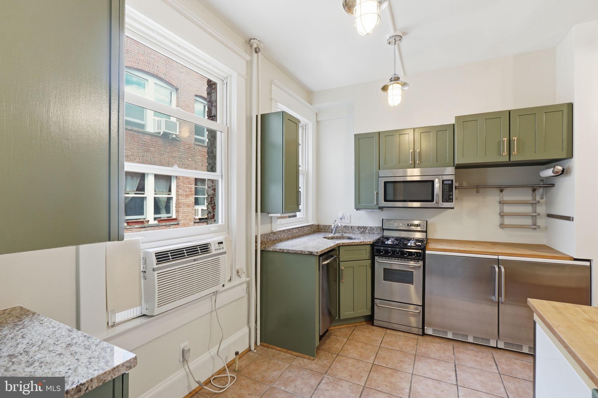 ADAMS MORGAN - Residential