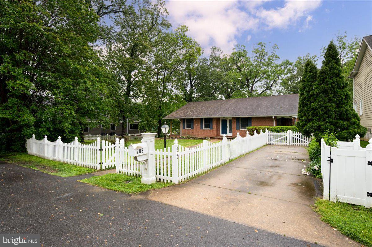 PARKWOOD - Residential