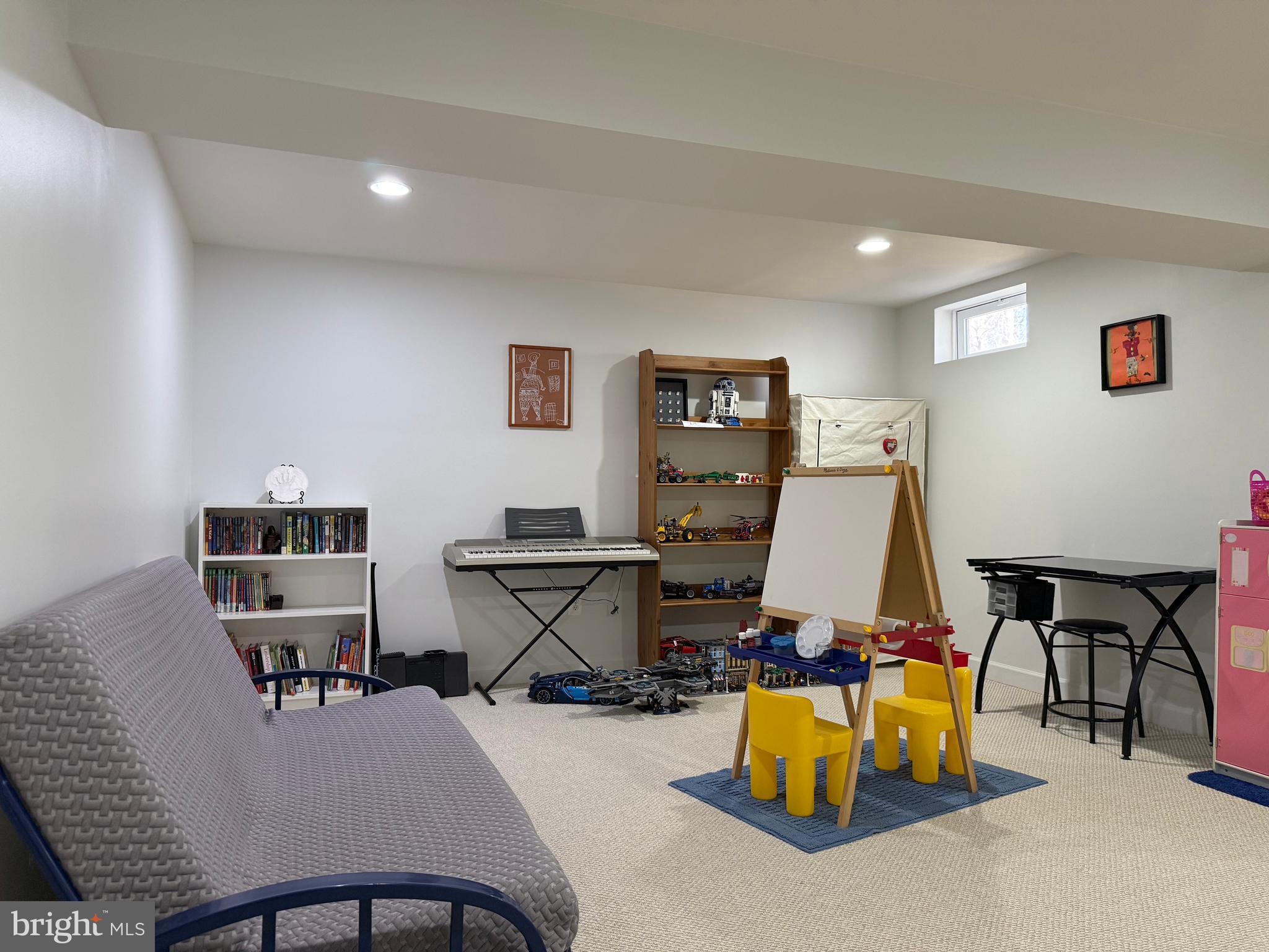 MANSFIELD ESTATES - Residential