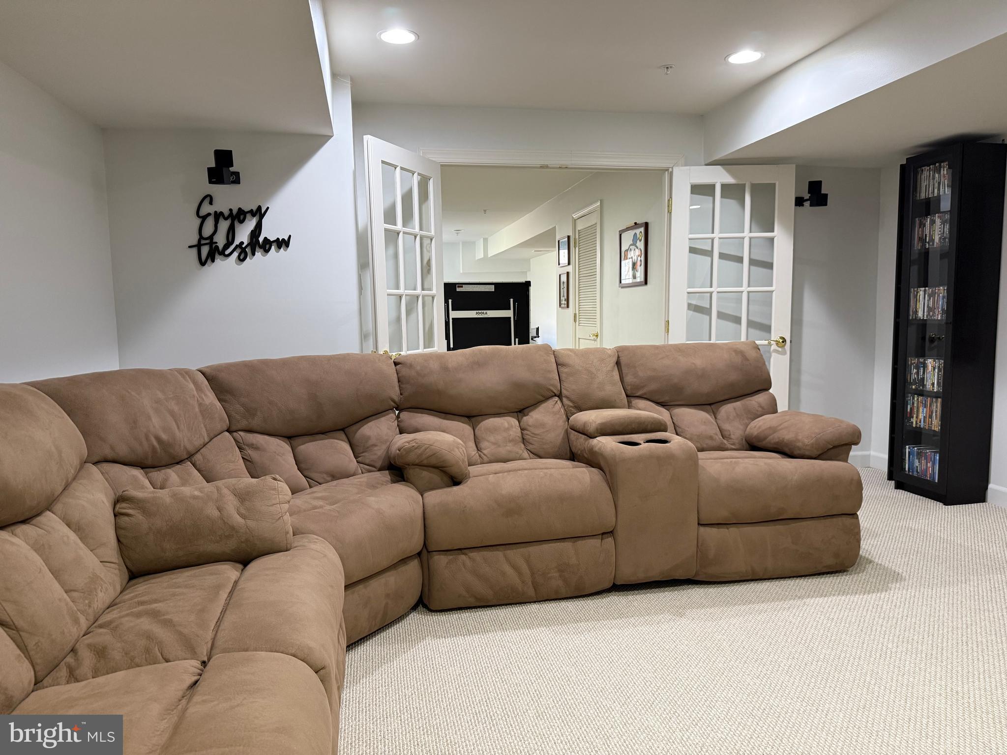 MANSFIELD ESTATES - Residential