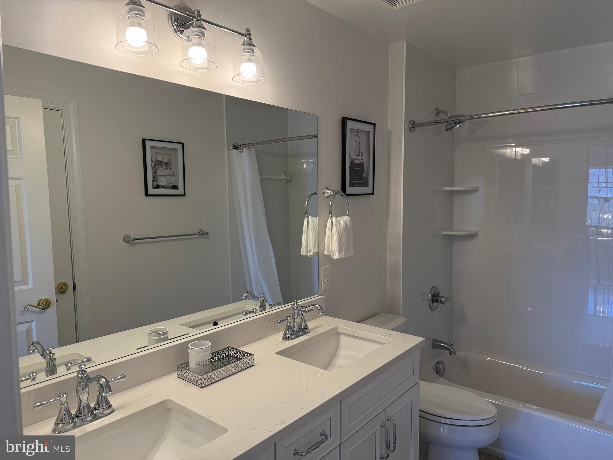 MANSFIELD ESTATES - Residential