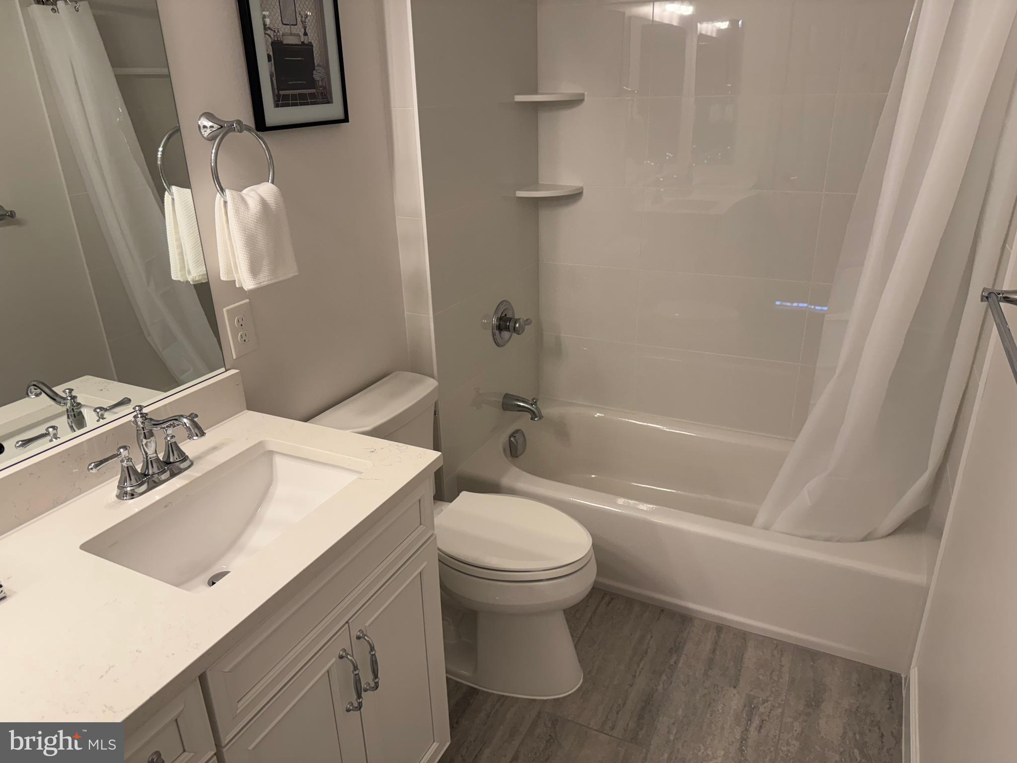 MANSFIELD ESTATES - Residential