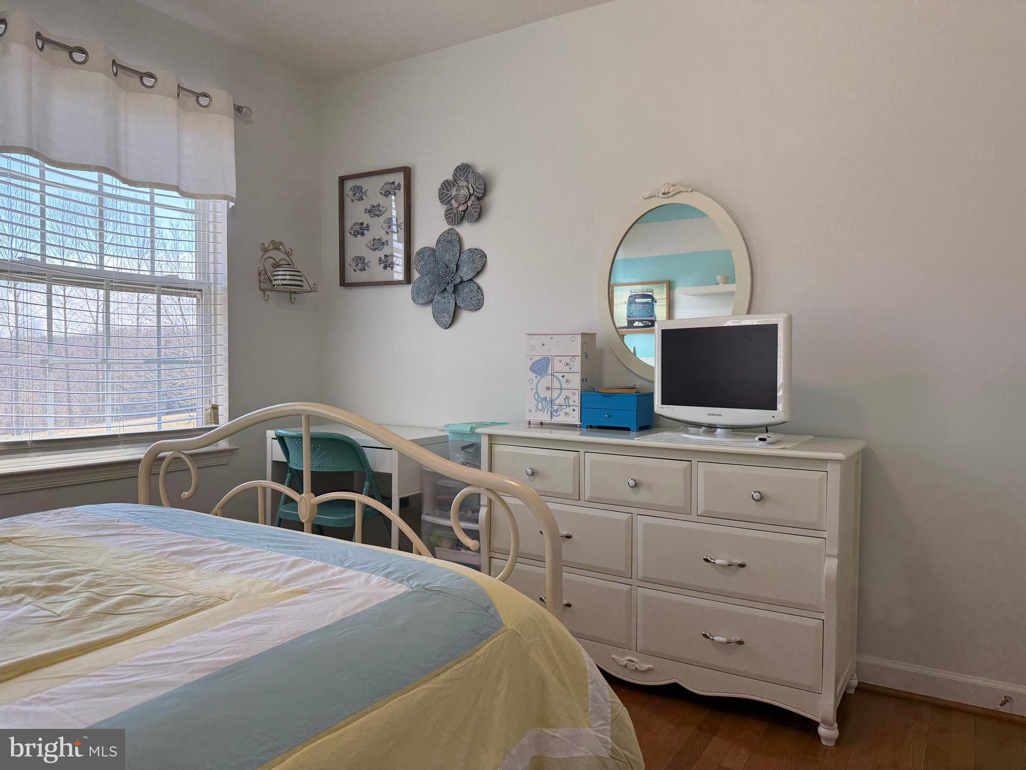 MANSFIELD ESTATES - Residential