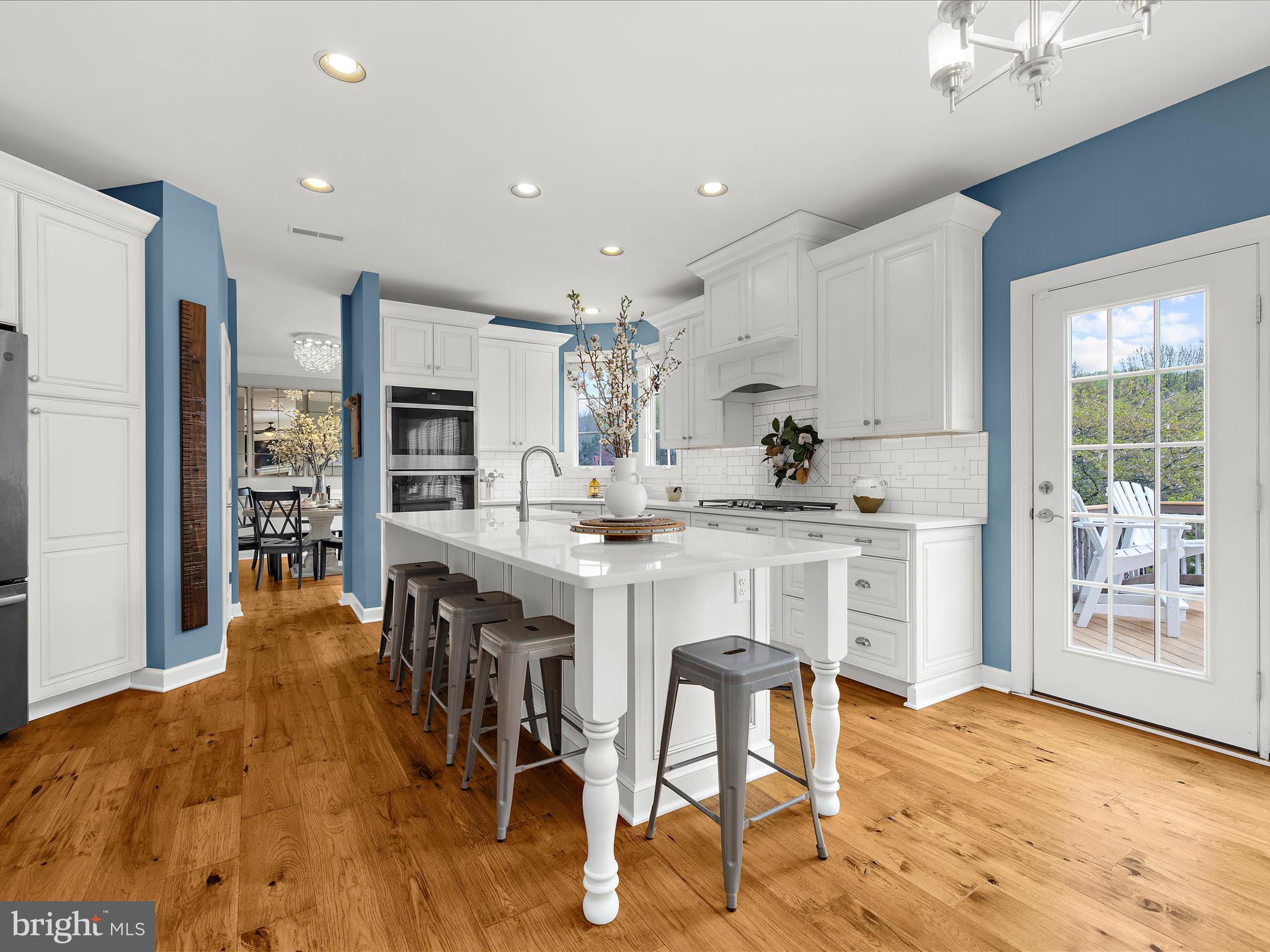 GROVEMONT - Residential