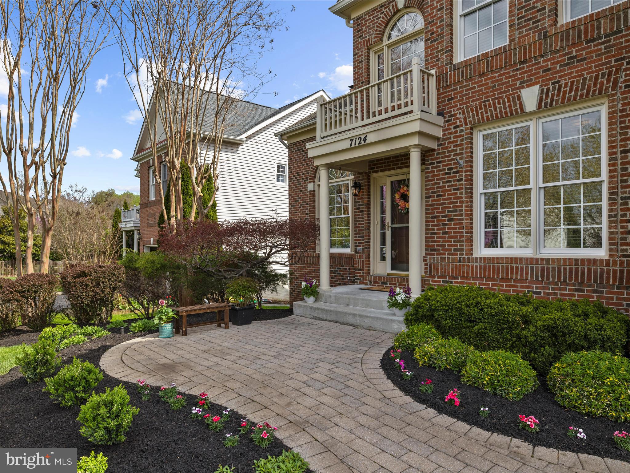 GROVEMONT - Residential