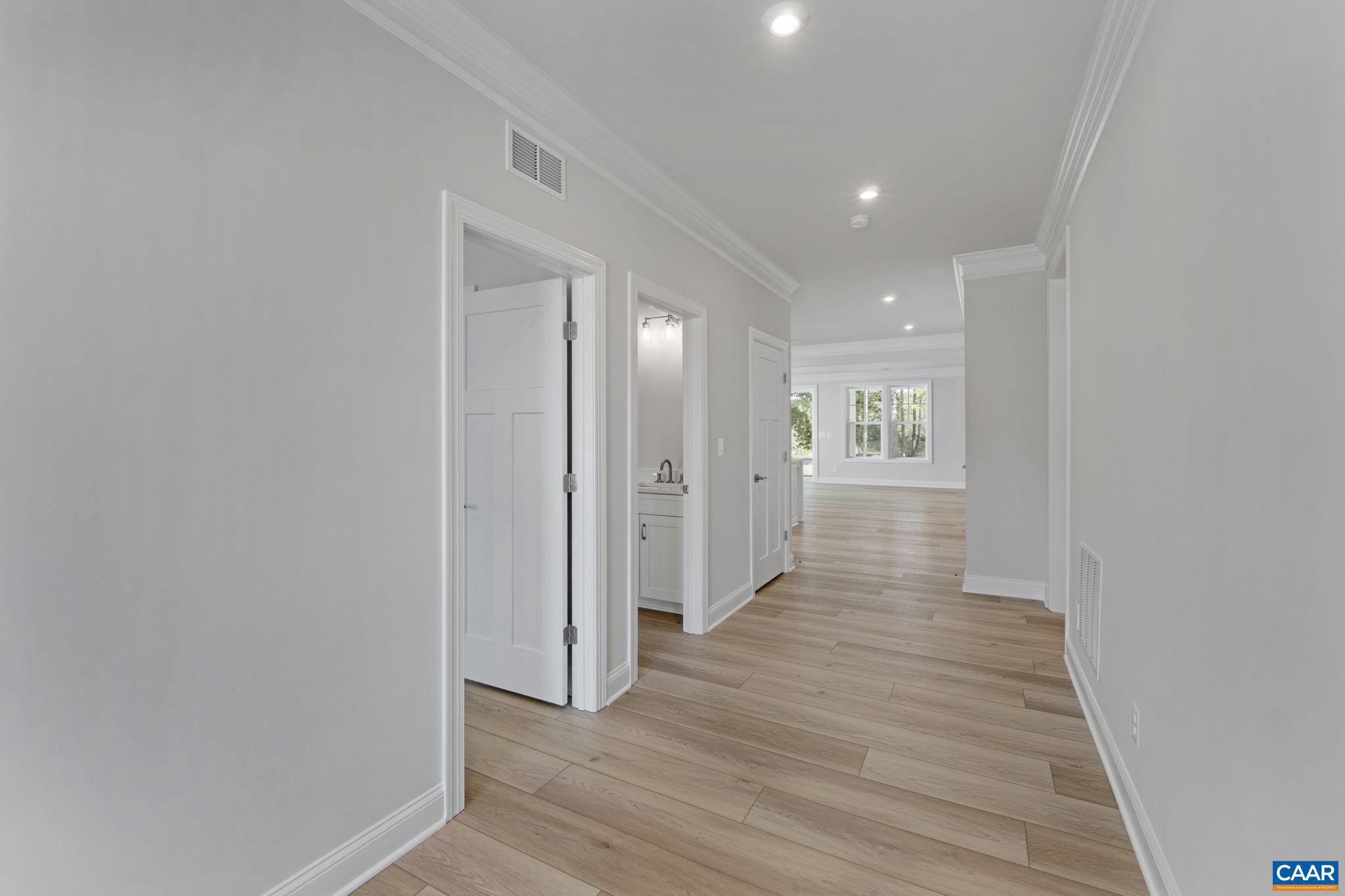 SPRING CREEK - Residential