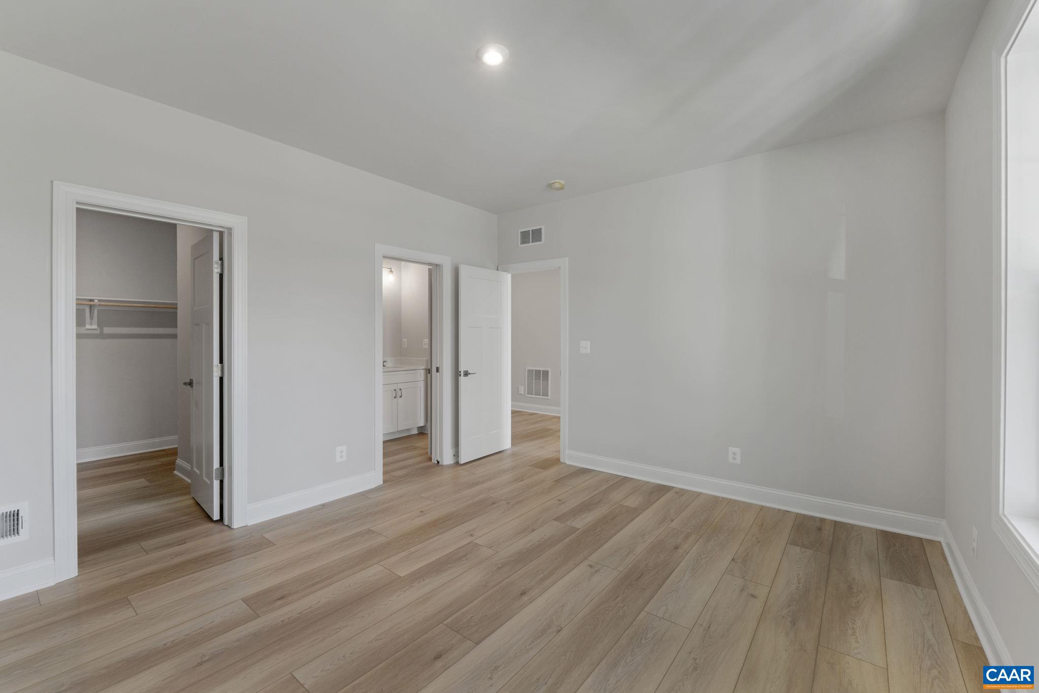 SPRING CREEK - Residential