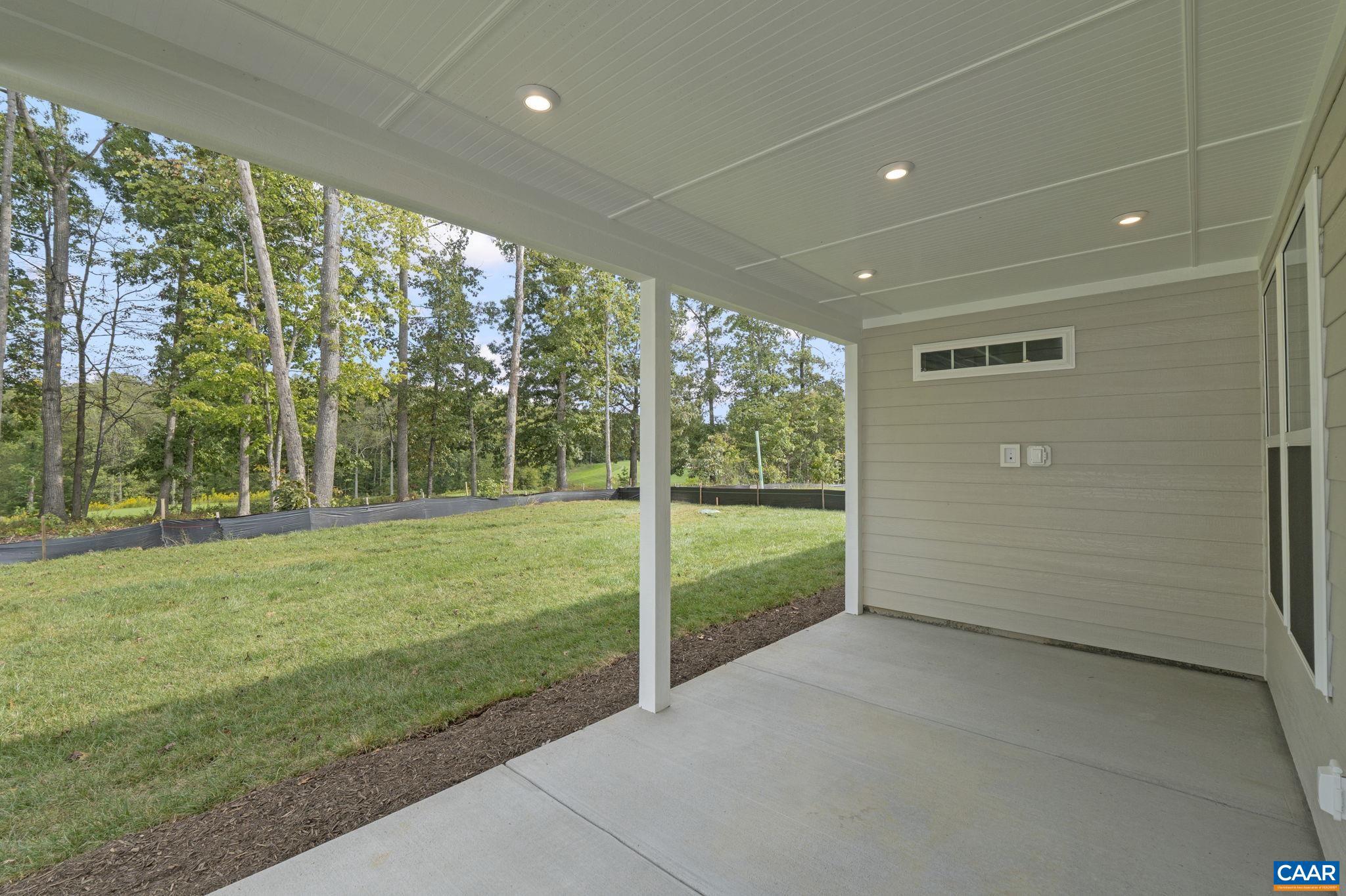 SPRING CREEK - Residential