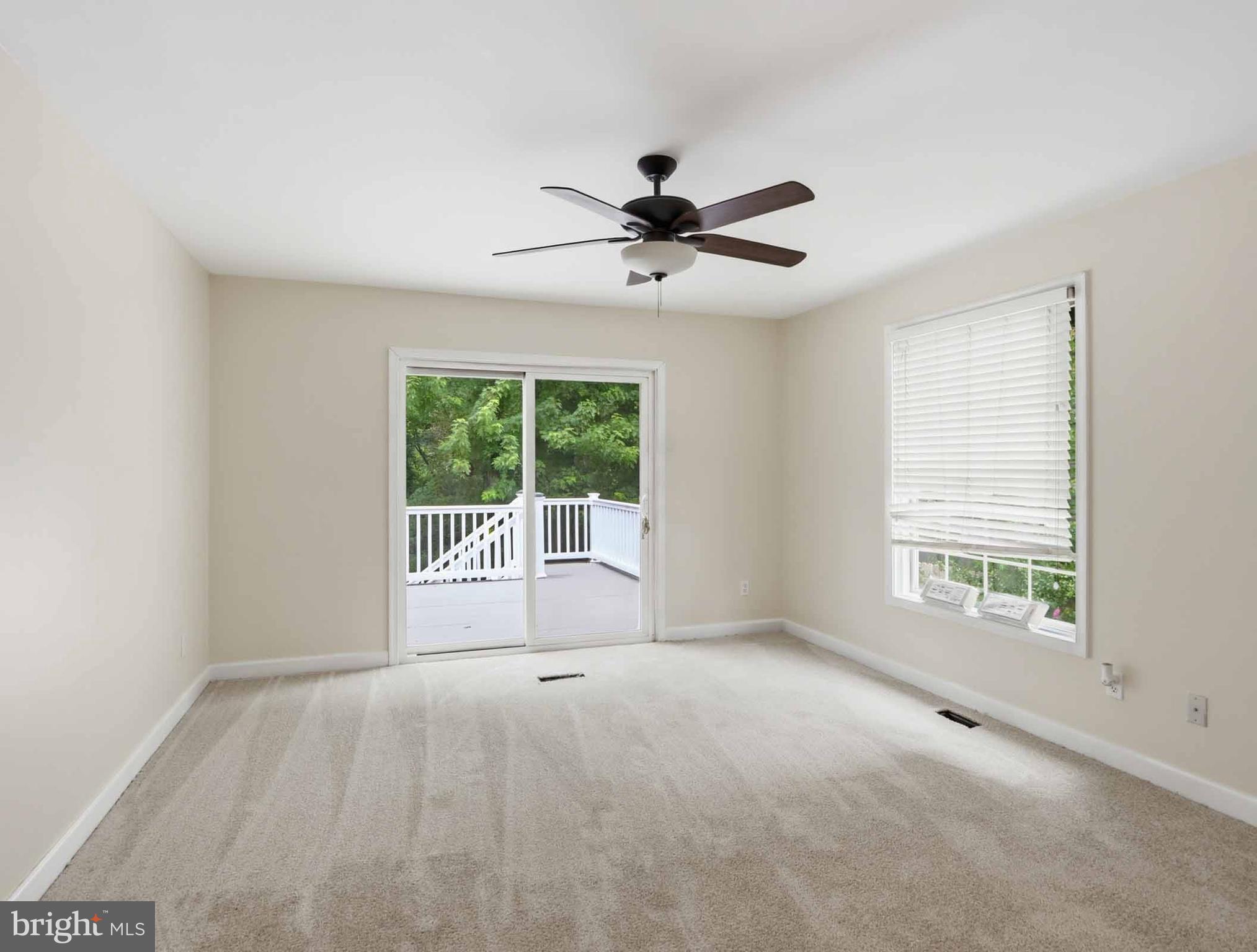 SILVER SANDS - Residential