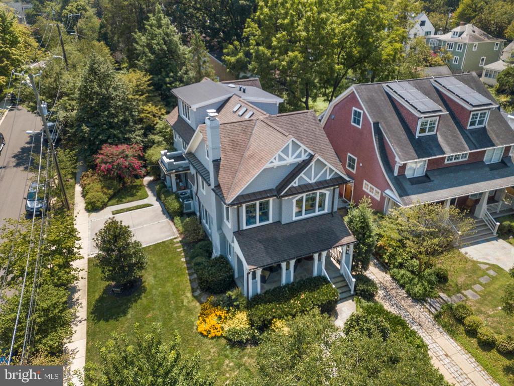 CHEVY CHASE - Residential Lease