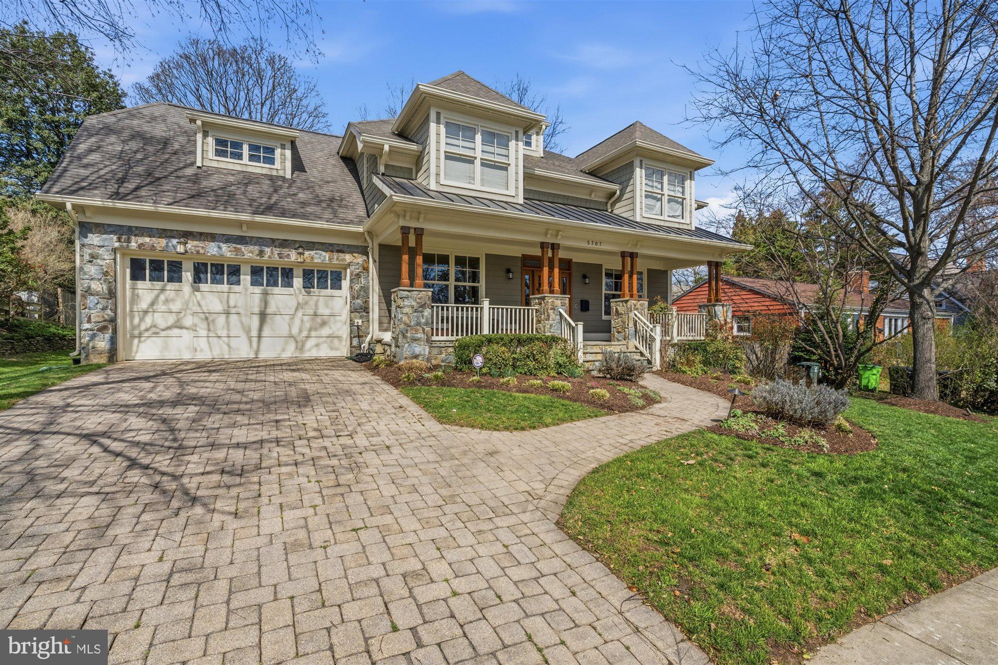 WILLIAMSBURG VILLAGE - Residential