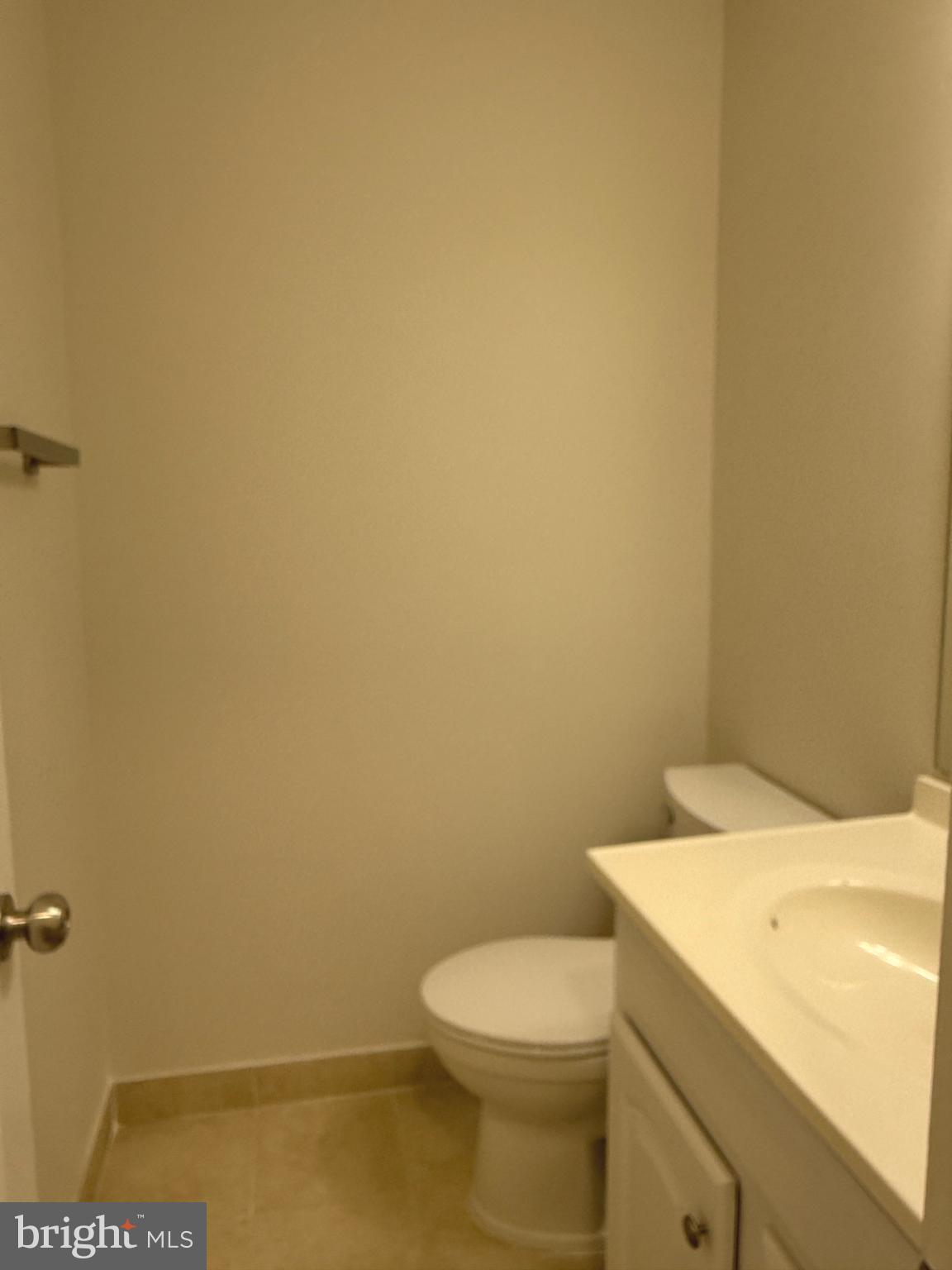 ROLLING RIDGE - Residential Lease