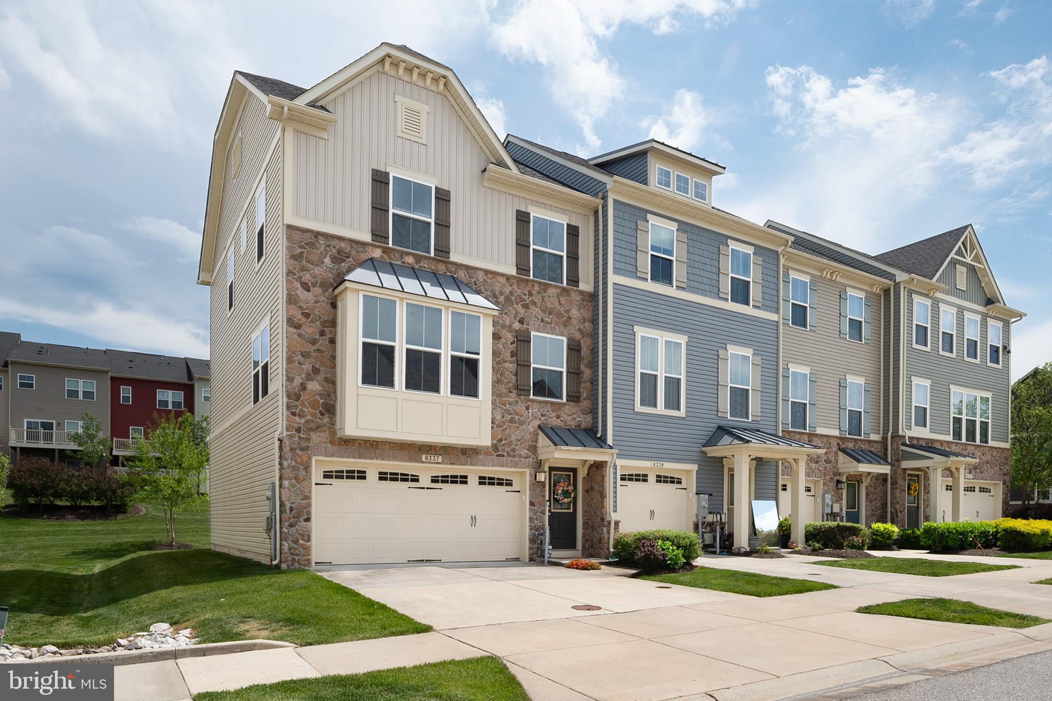 CREEKSIDE VILLAGE AT TANYARD SPRINGS - Residential