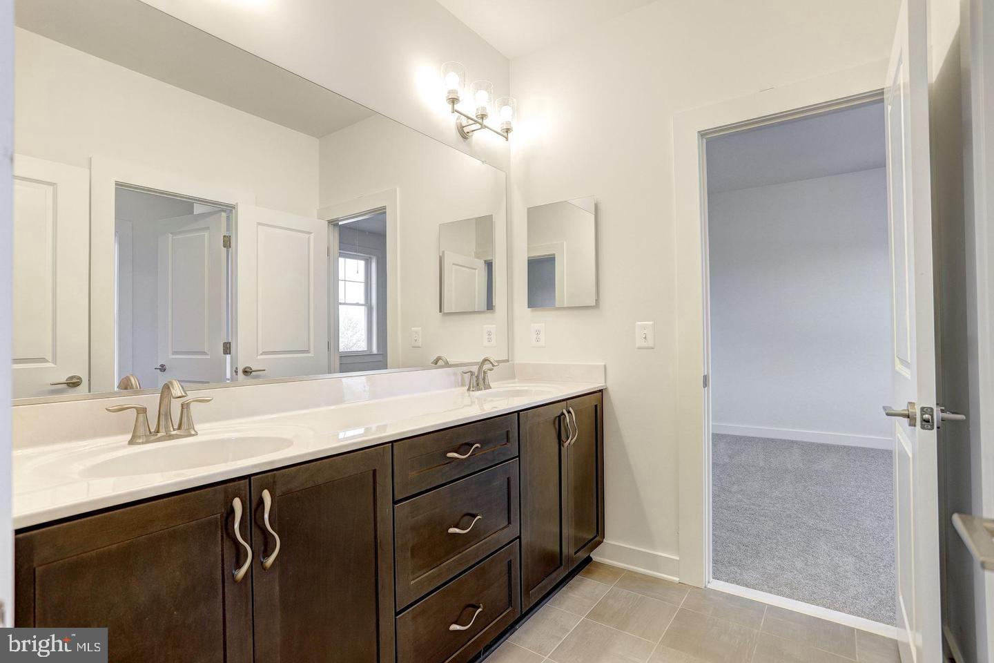 WALNUT RIDGE - Residential