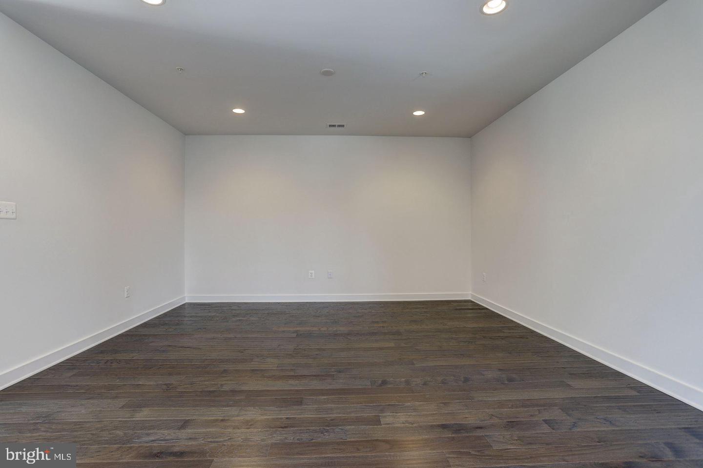 WALNUT RIDGE - Residential