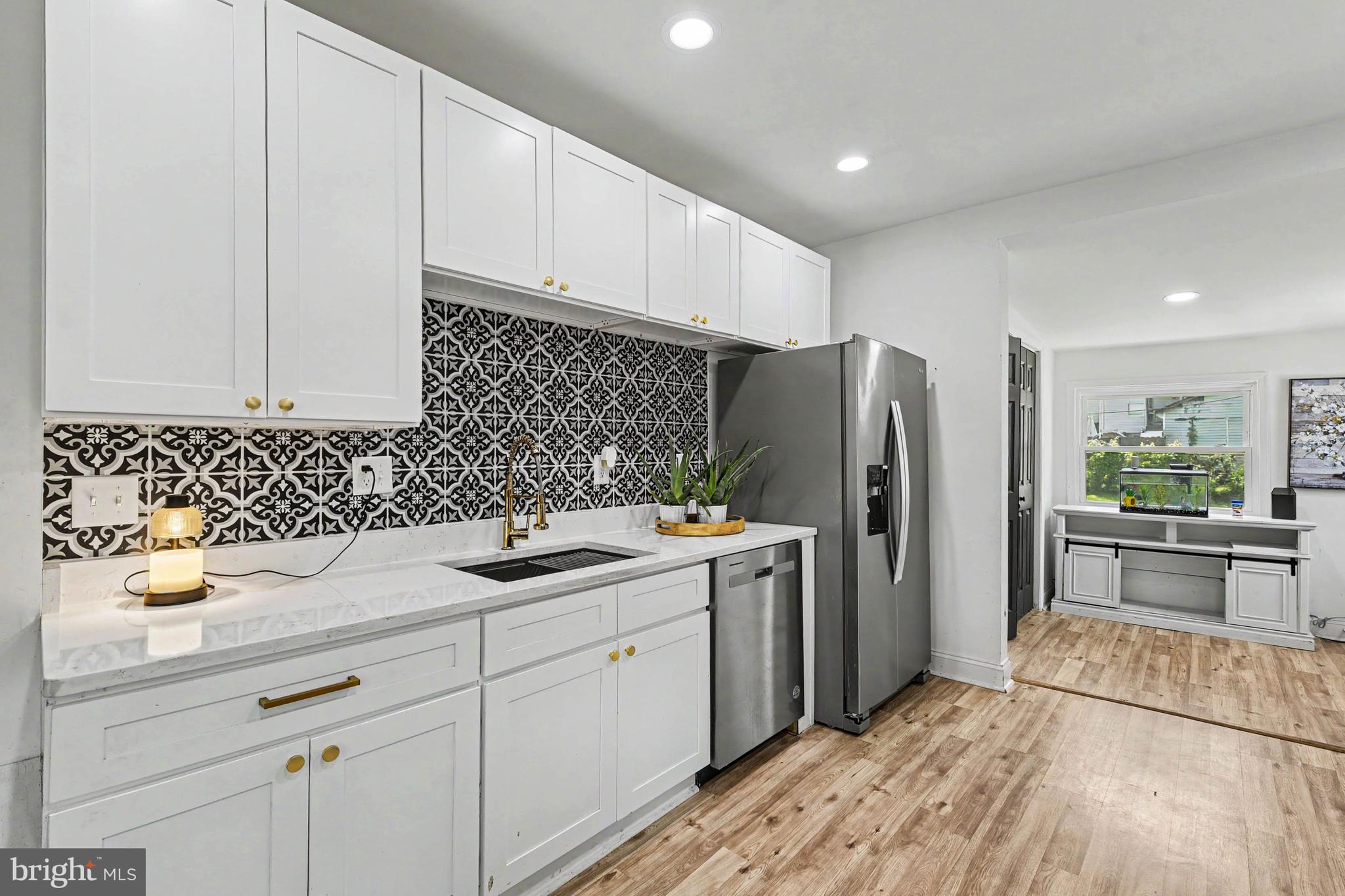 MOUNT WASHINGTON - Residential
