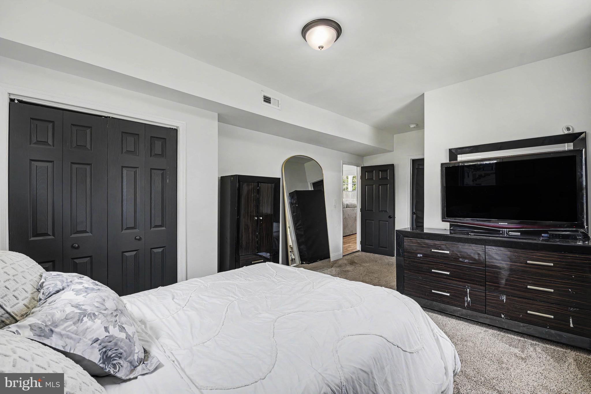 MOUNT WASHINGTON - Residential