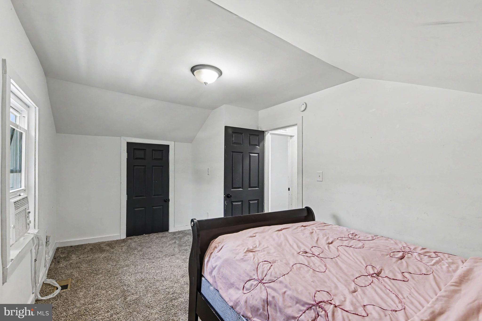 MOUNT WASHINGTON - Residential