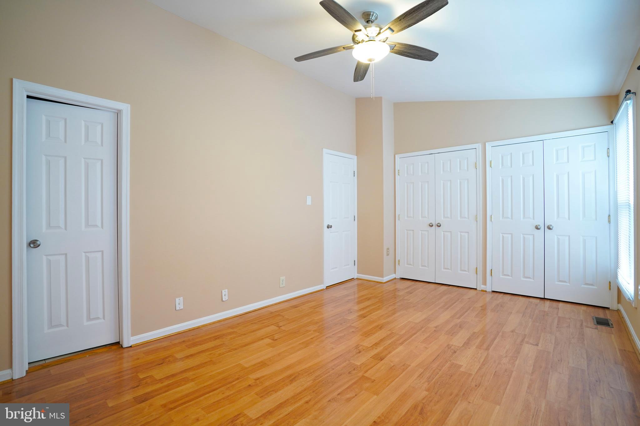 STONINGTON - Residential
