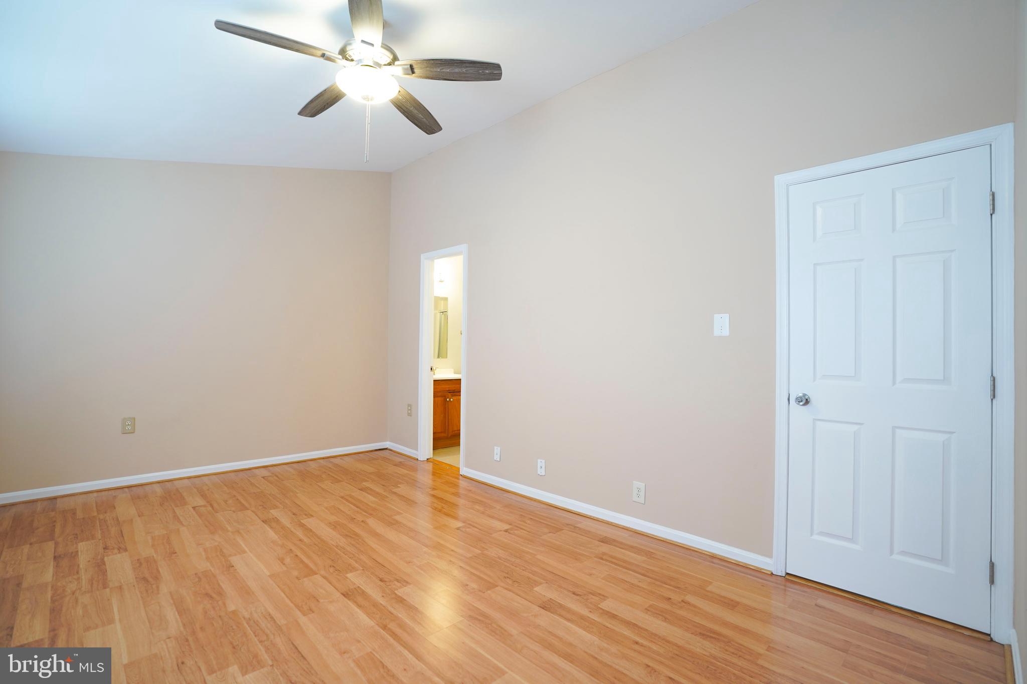 STONINGTON - Residential
