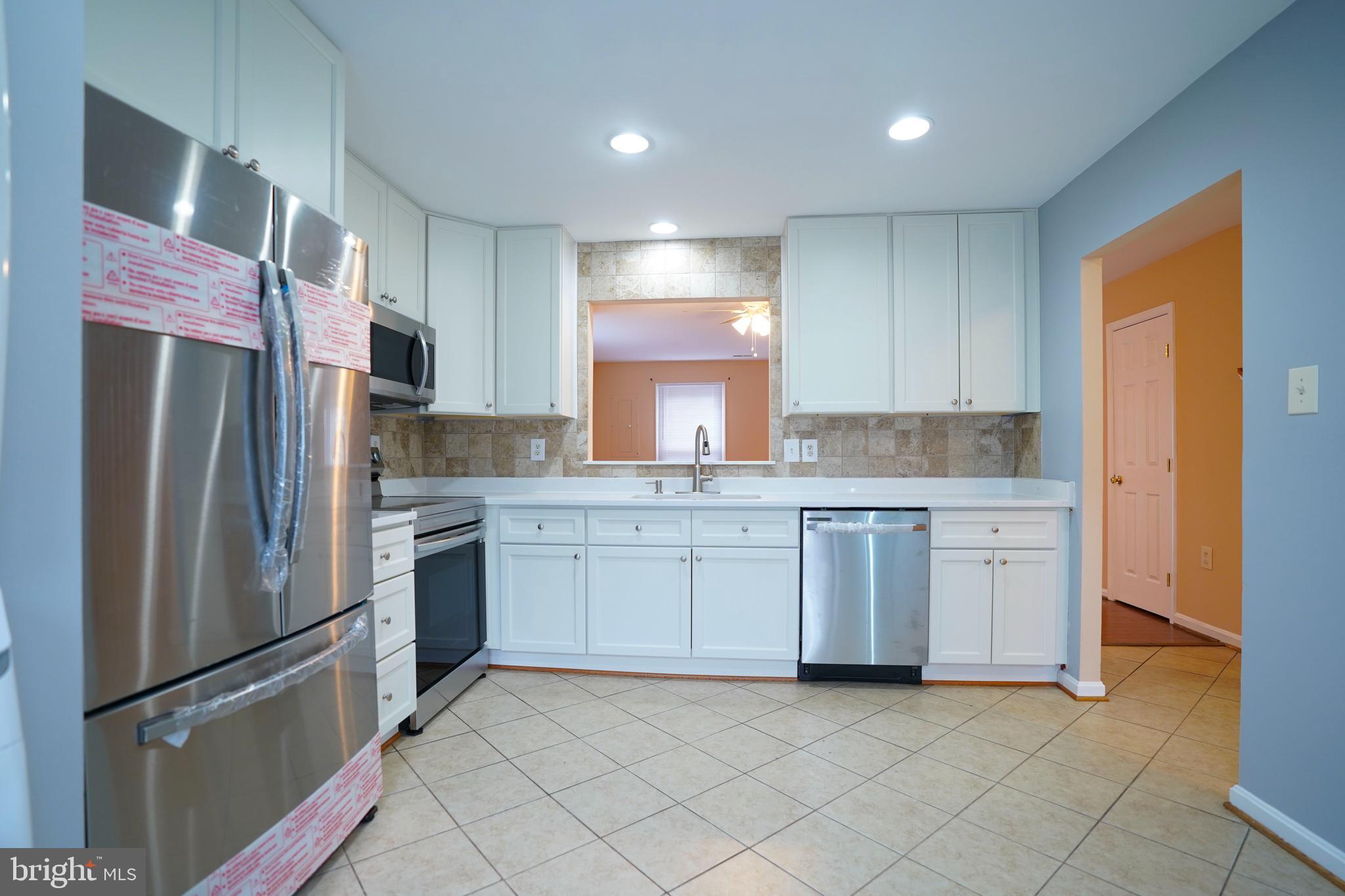 STONINGTON - Residential
