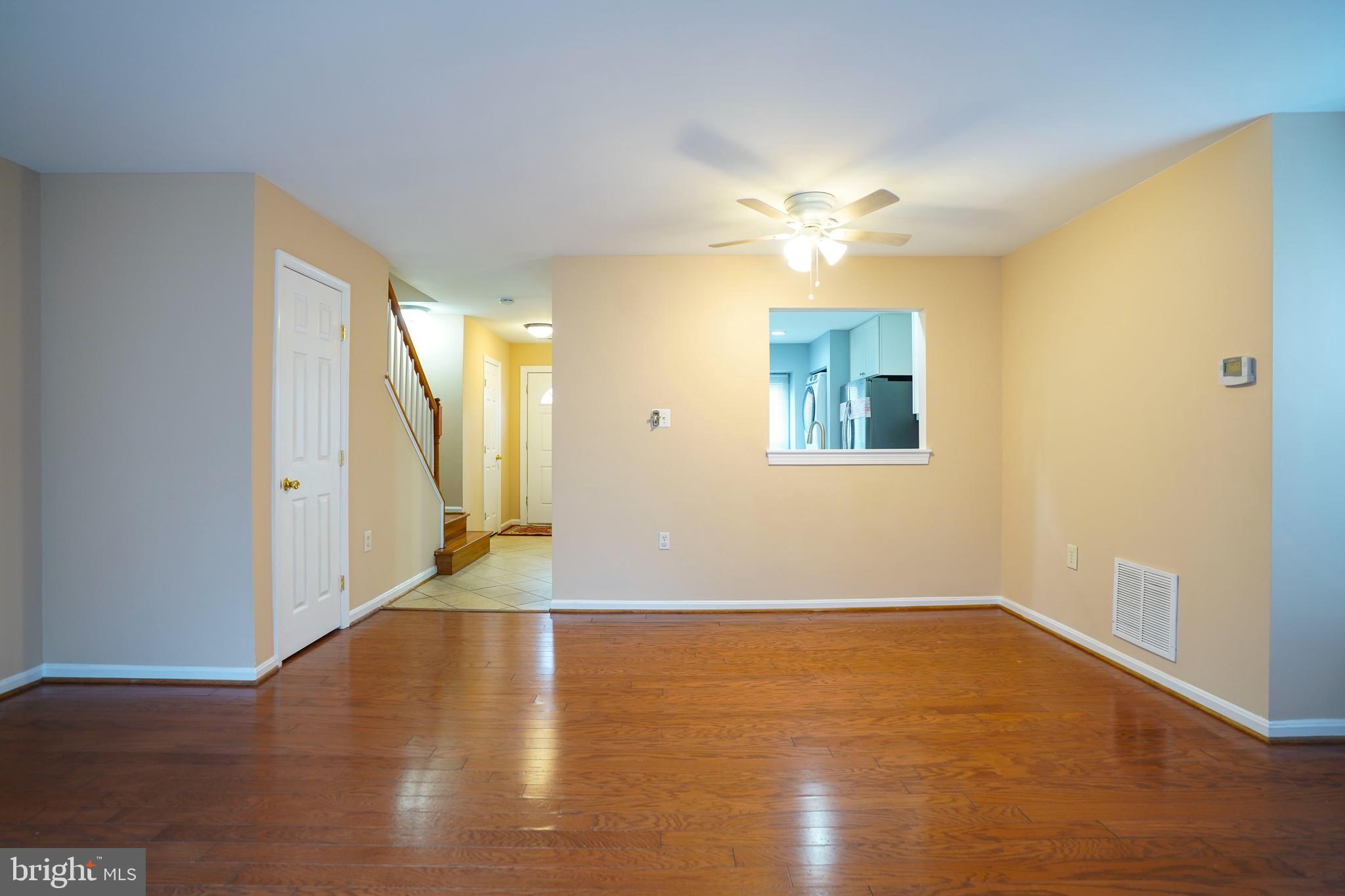 STONINGTON - Residential