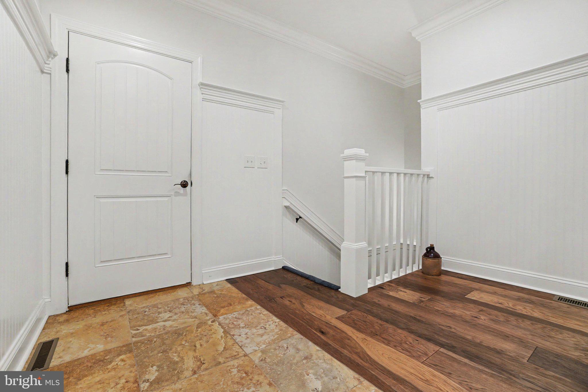 MOUNTAINDALE - Residential