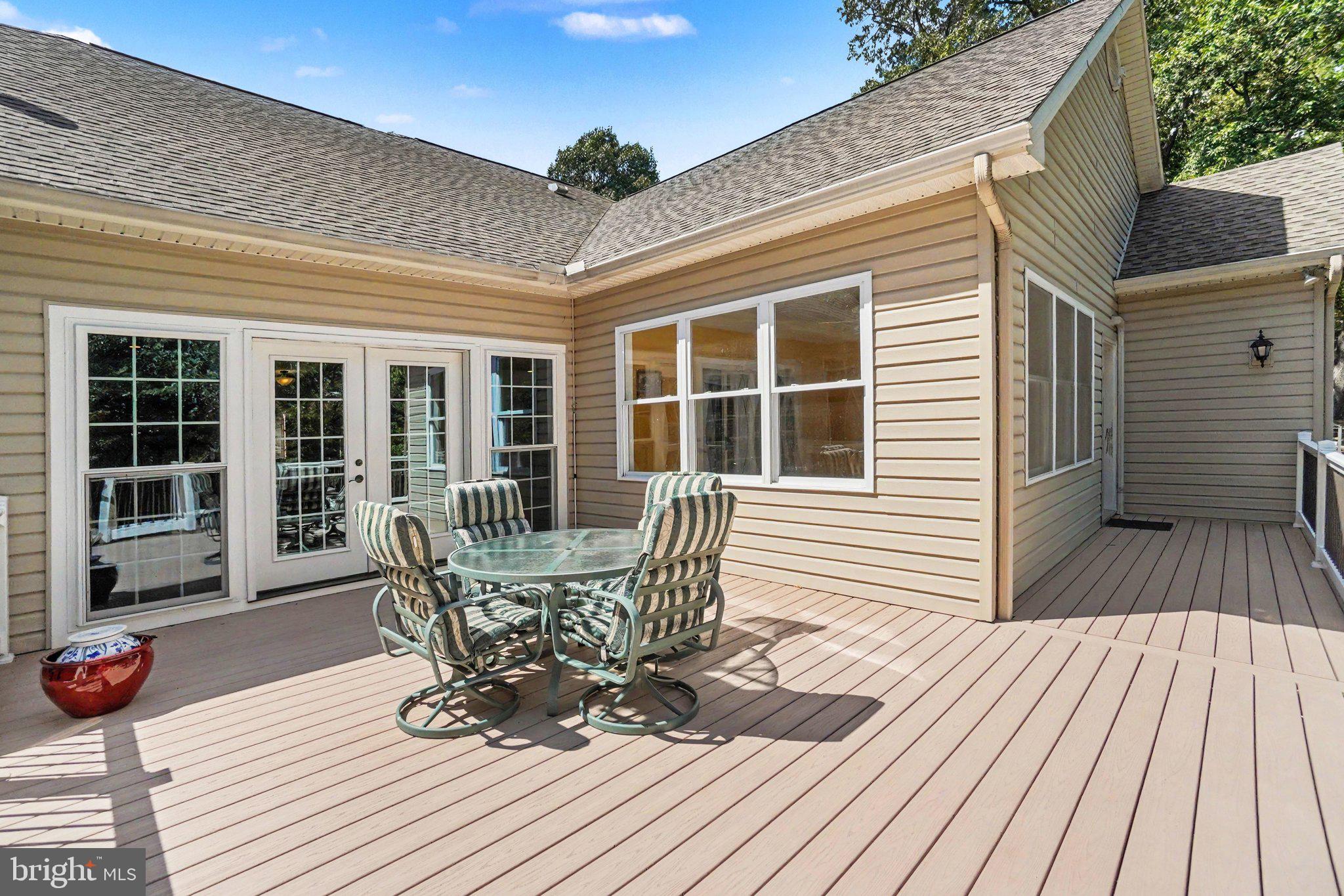 MOUNTAINDALE - Residential