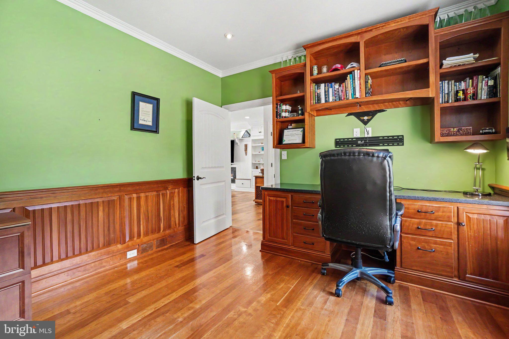 MOUNTAINDALE - Residential