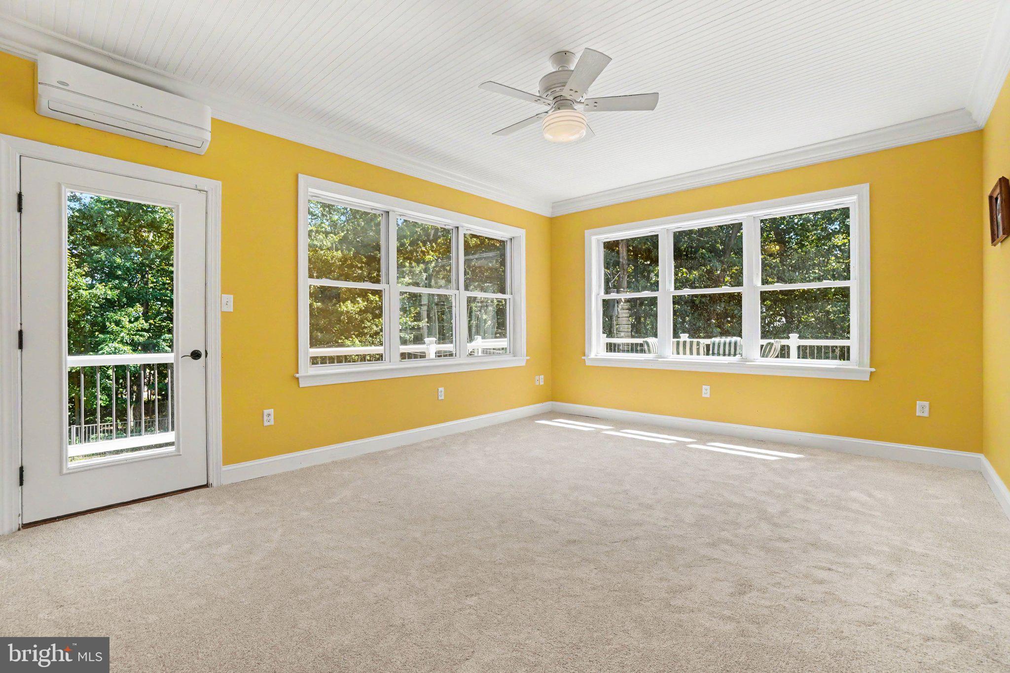 MOUNTAINDALE - Residential