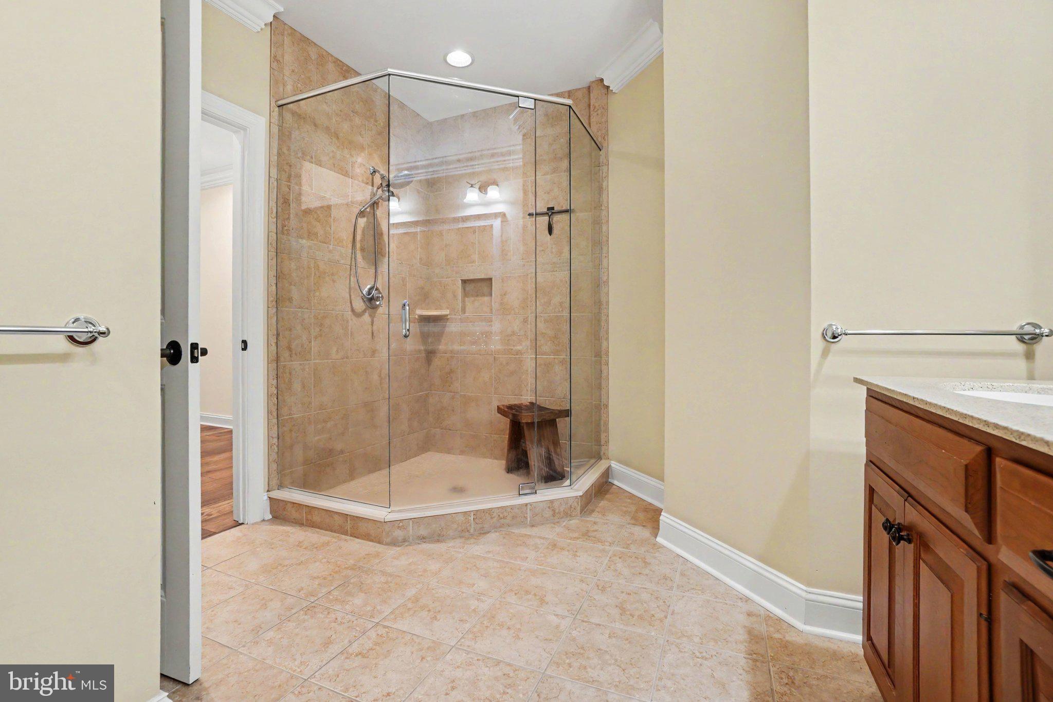 MOUNTAINDALE - Residential