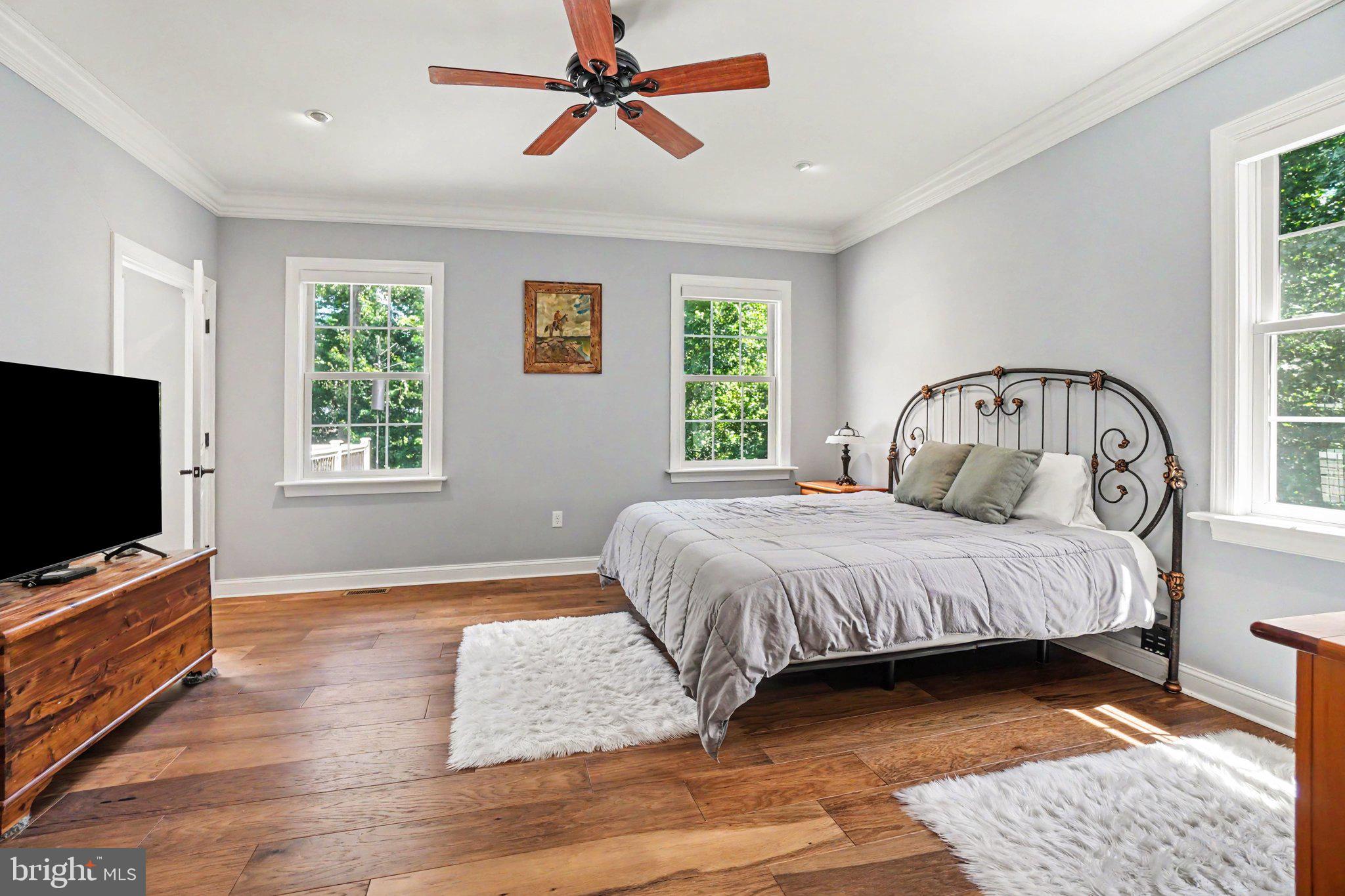 MOUNTAINDALE - Residential