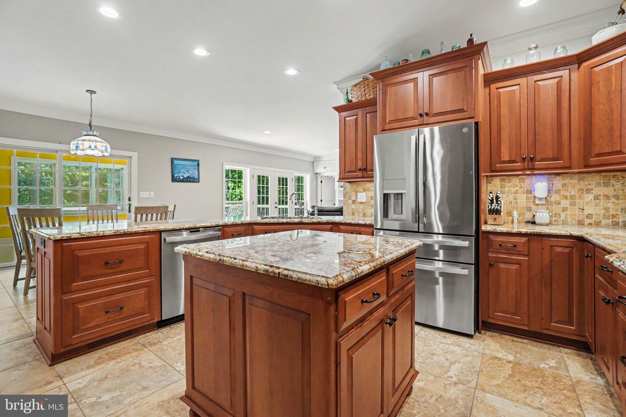 MOUNTAINDALE - Residential