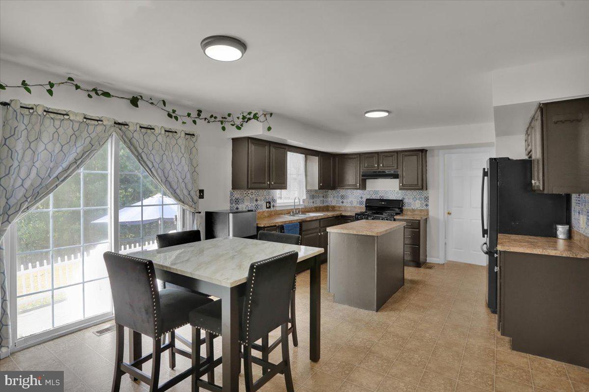 SUNNYSIDE - Residential