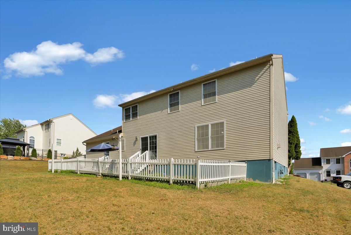 SUNNYSIDE - Residential
