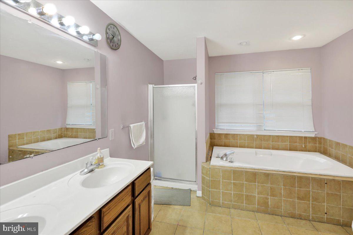 SUNNYSIDE - Residential