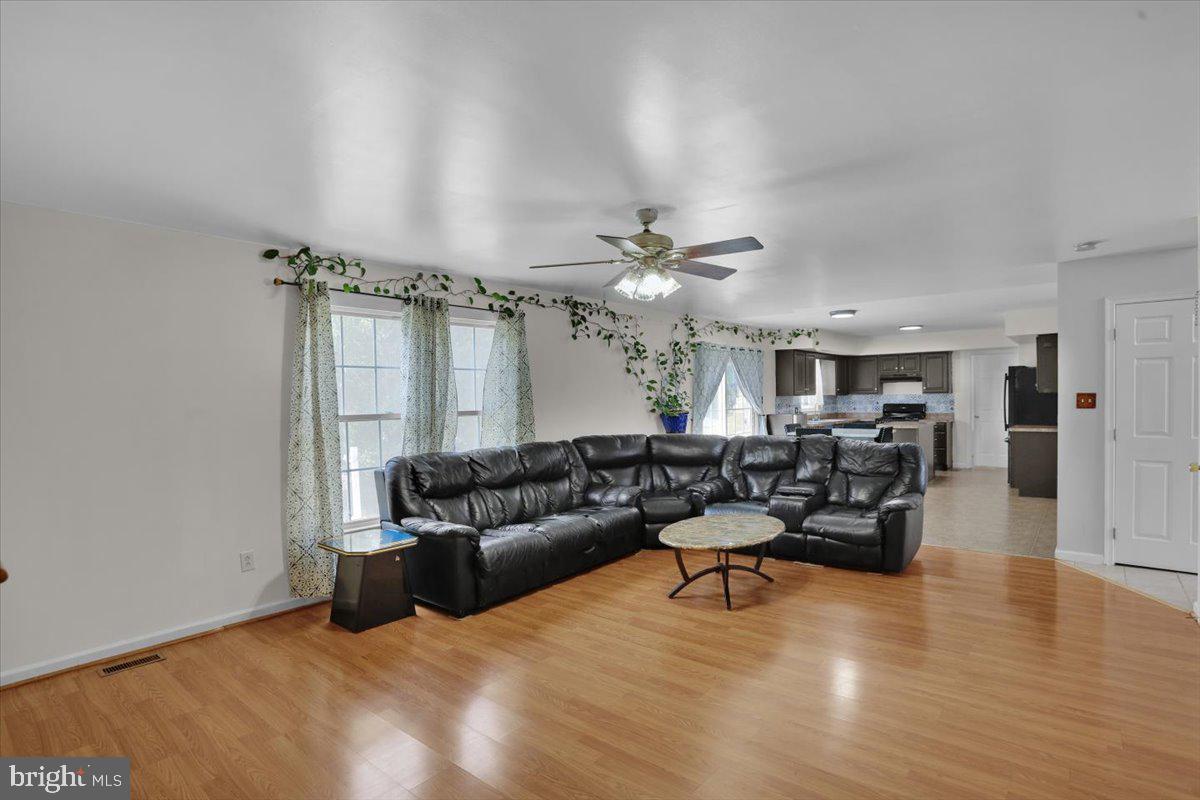SUNNYSIDE - Residential