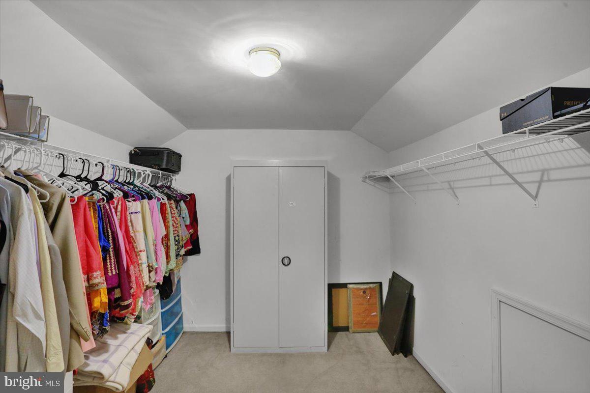 SUNNYSIDE - Residential